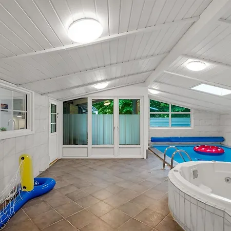 Mena - 10km From The Sea By Interhome Semesterbostad