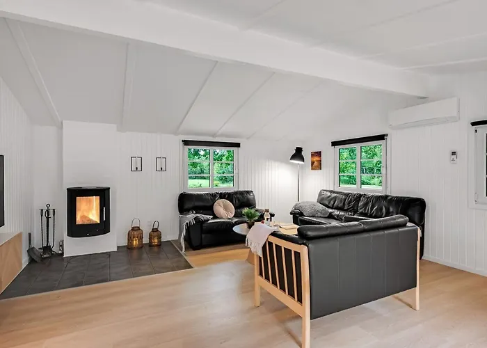 Mena - 10km From The Sea By Interhome Semesterbostad *